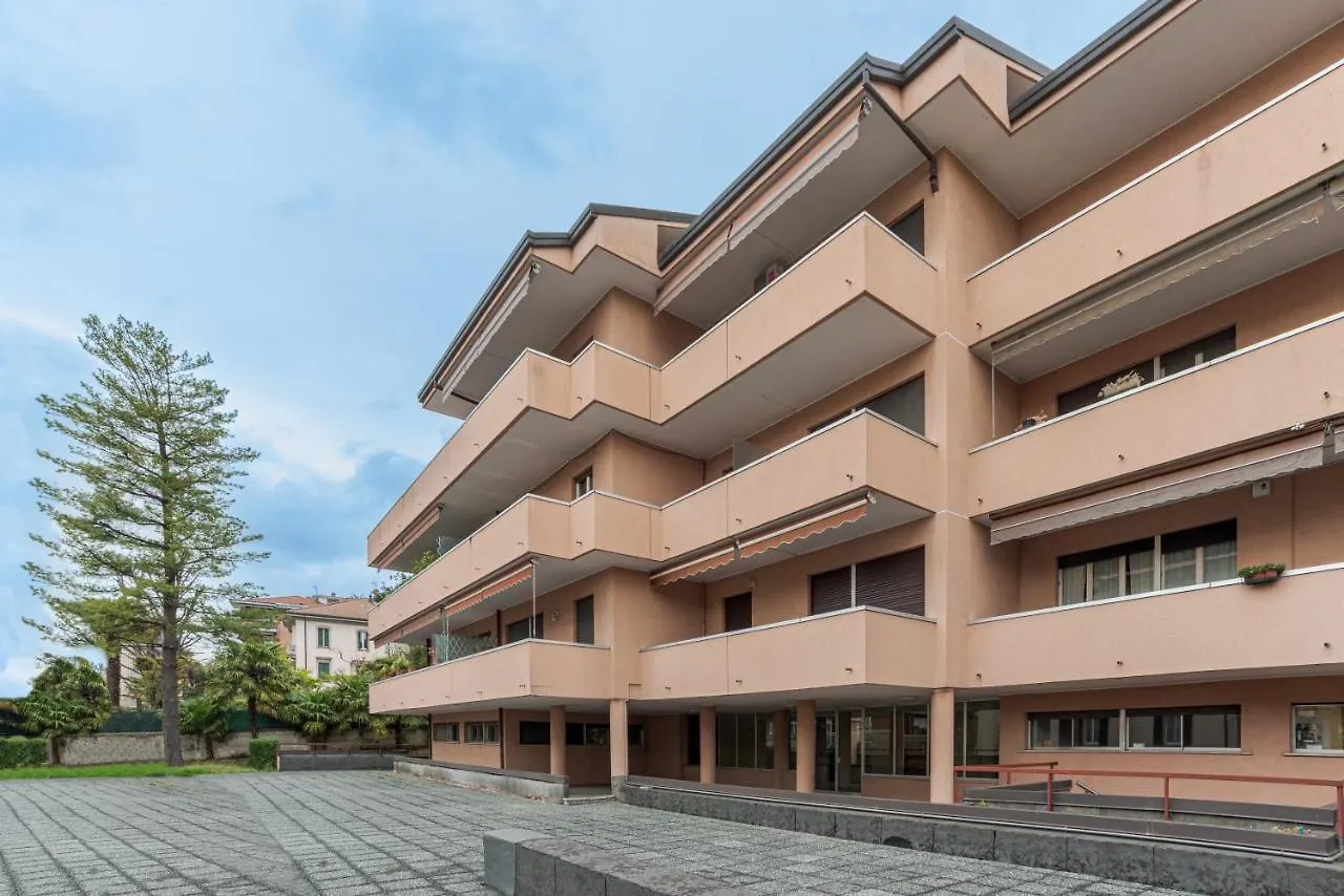 Como City Center Apartments! 0*,