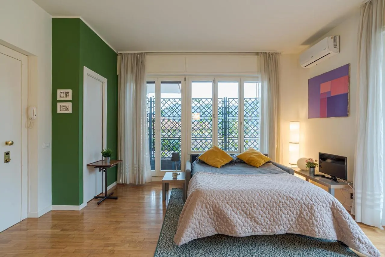 Como City Center Apartments!